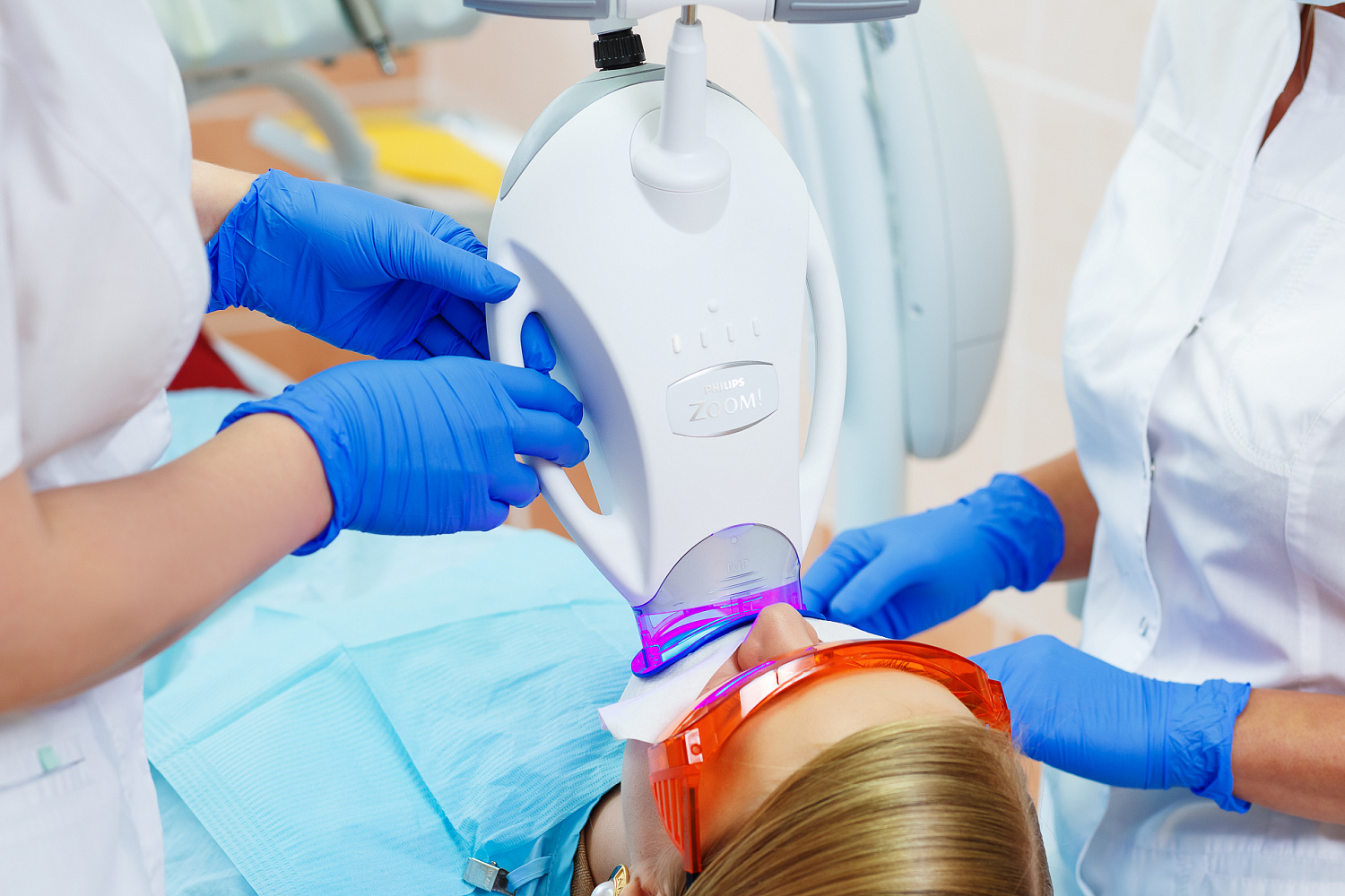 Отбеливание зубов